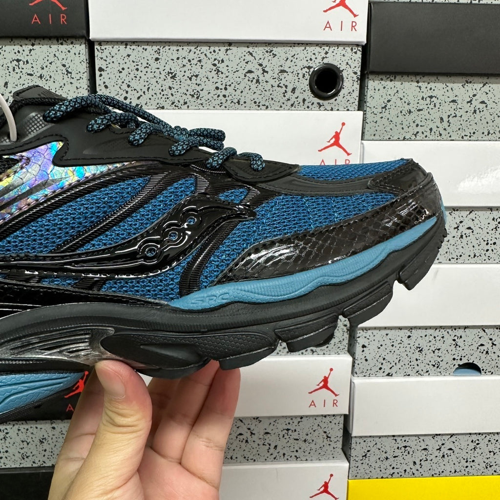 Saucony omni   9 blue