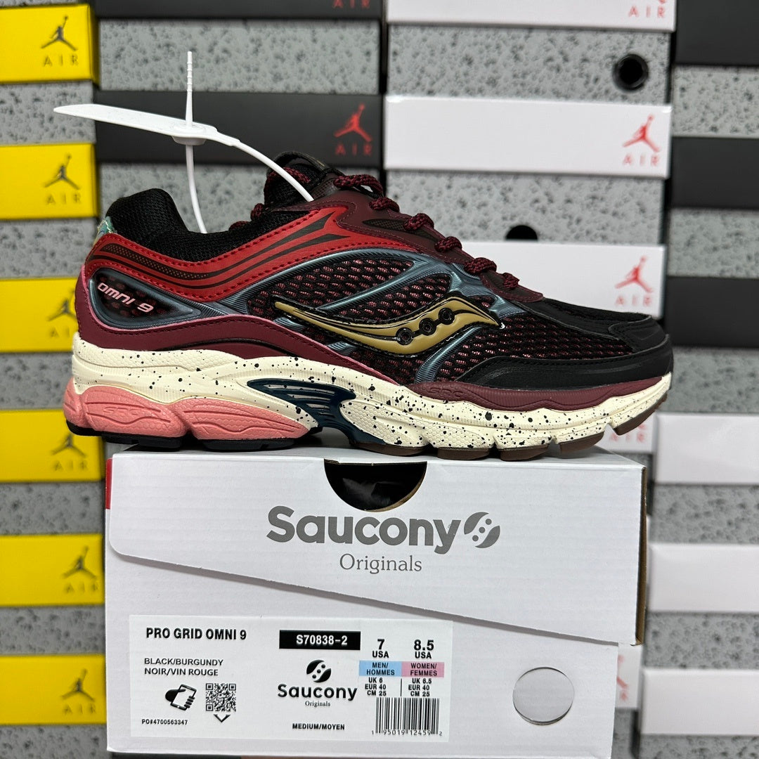 Saucony Omni 9 bordeau