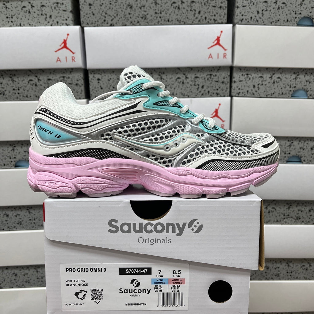 Saucony Omni 9 blue and pink