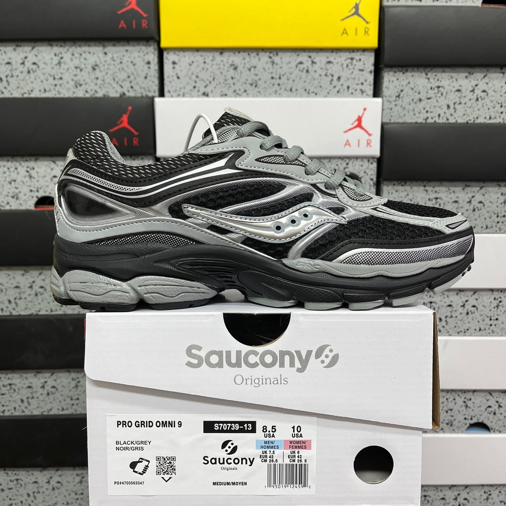 Saucony Omni 9 black / silver