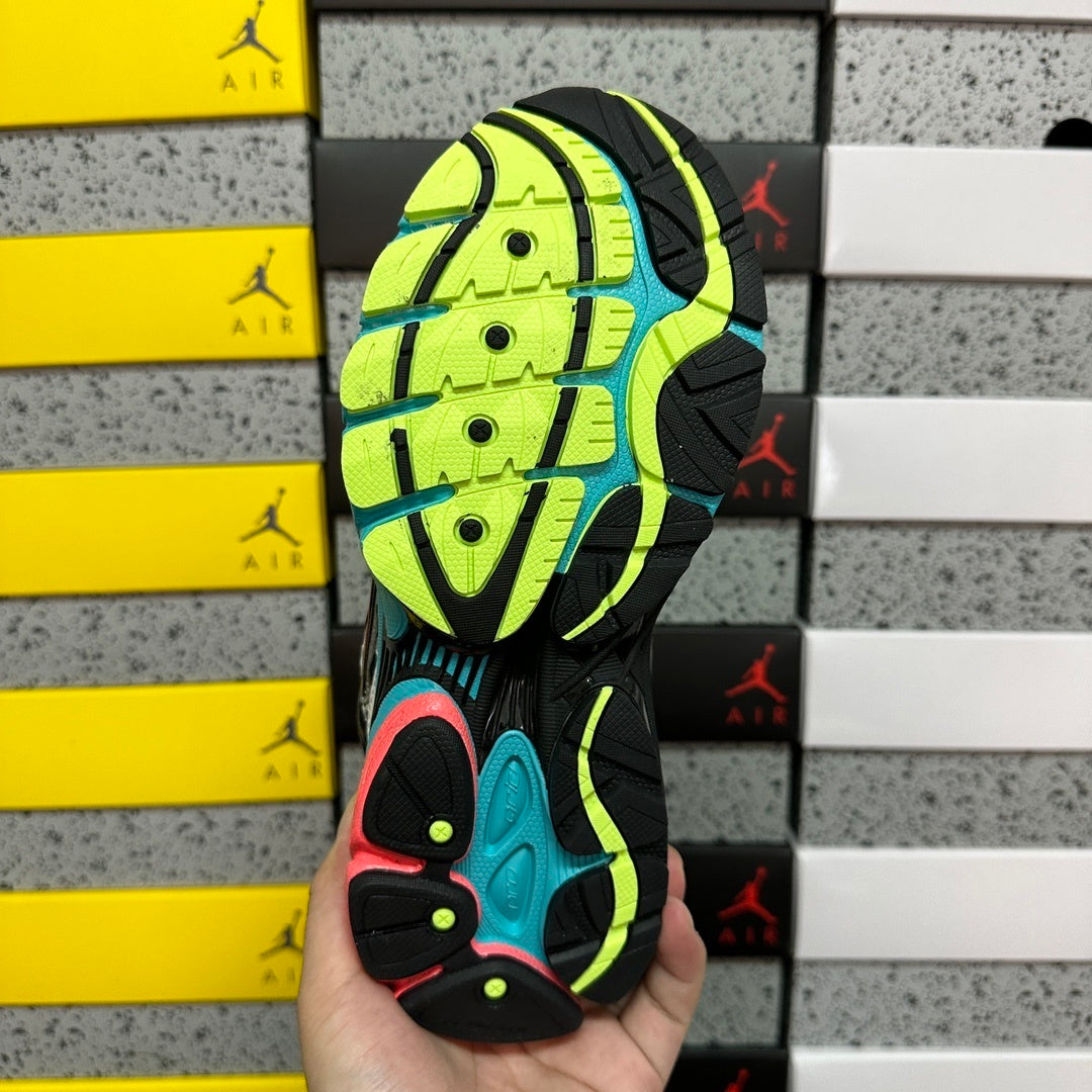 Saucony Omni 9 blue / yellow / red