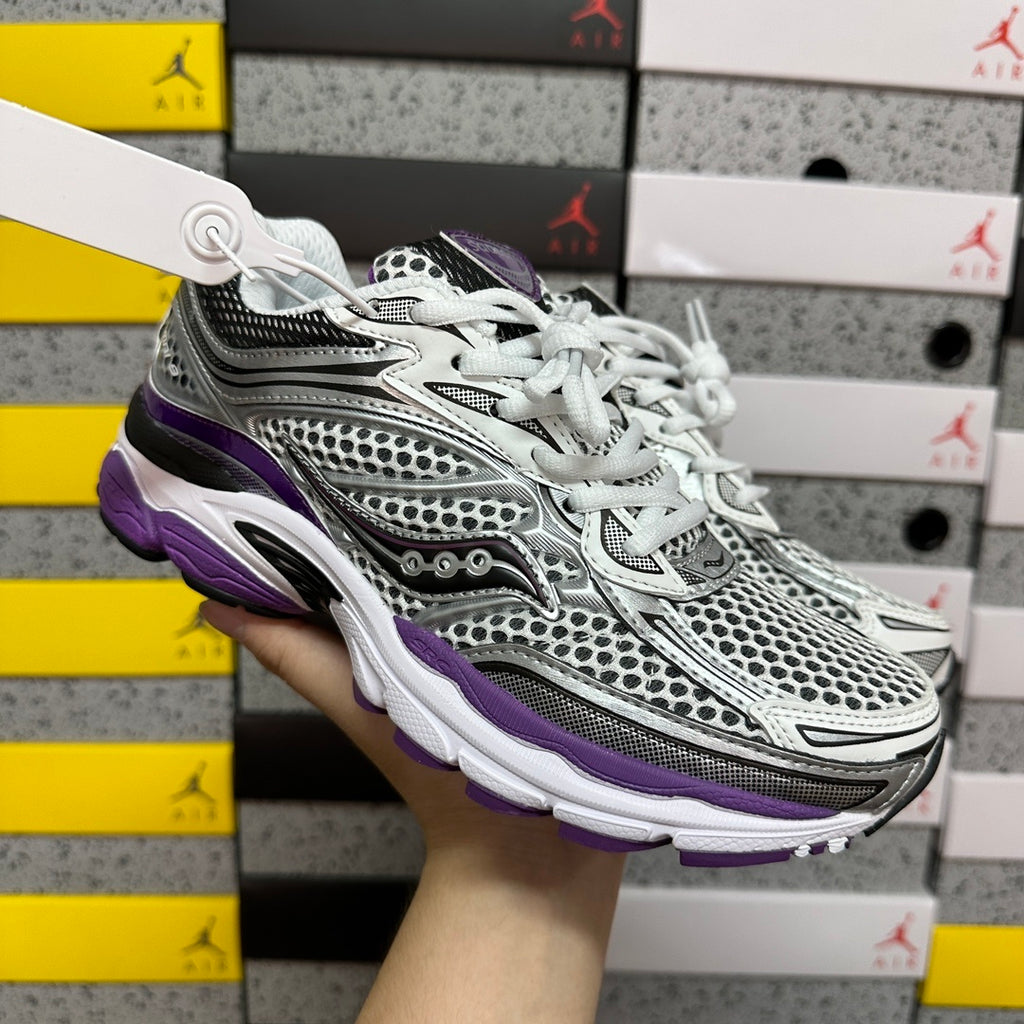 Saucony Omni 9 purple