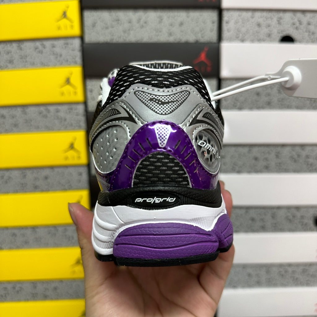 Saucony Omni 9 purple
