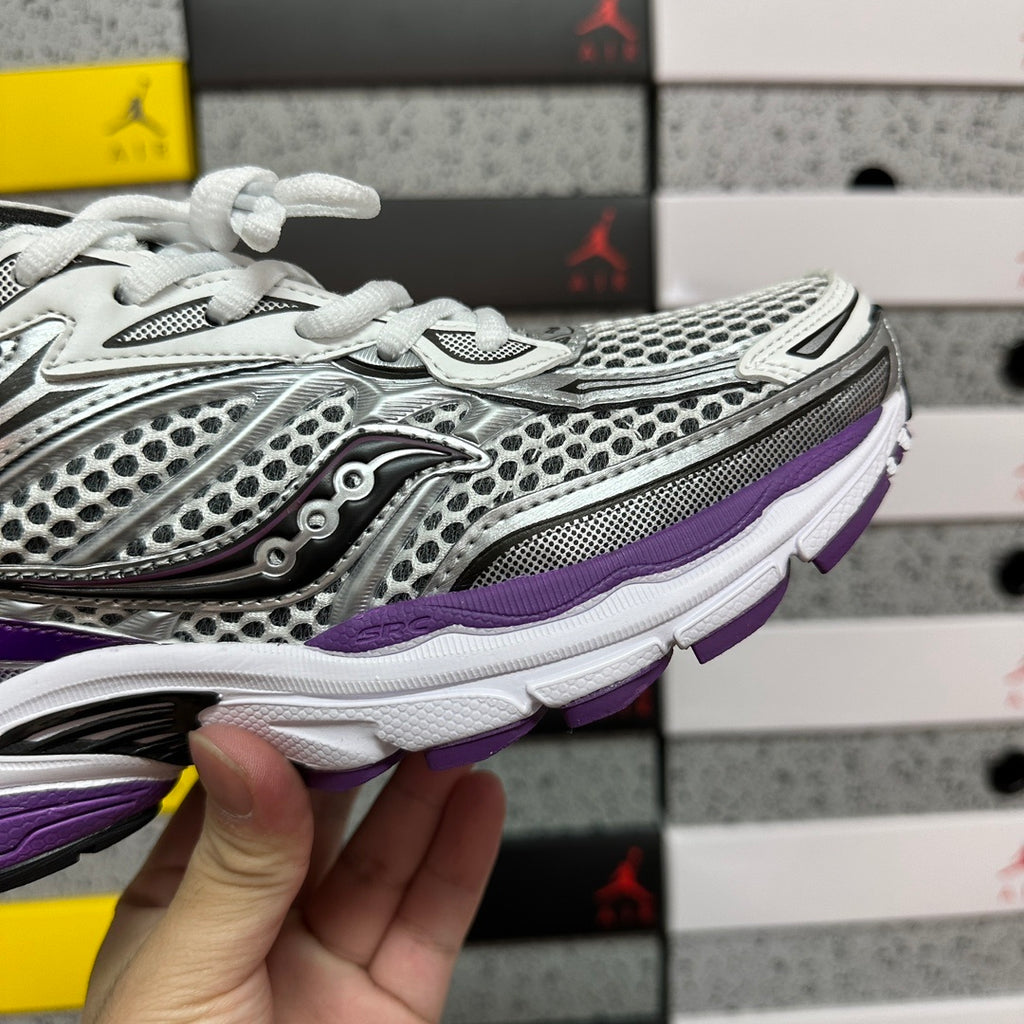 Saucony Omni 9 purple