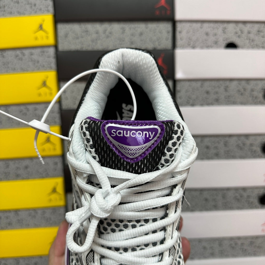 Saucony Omni 9 purple