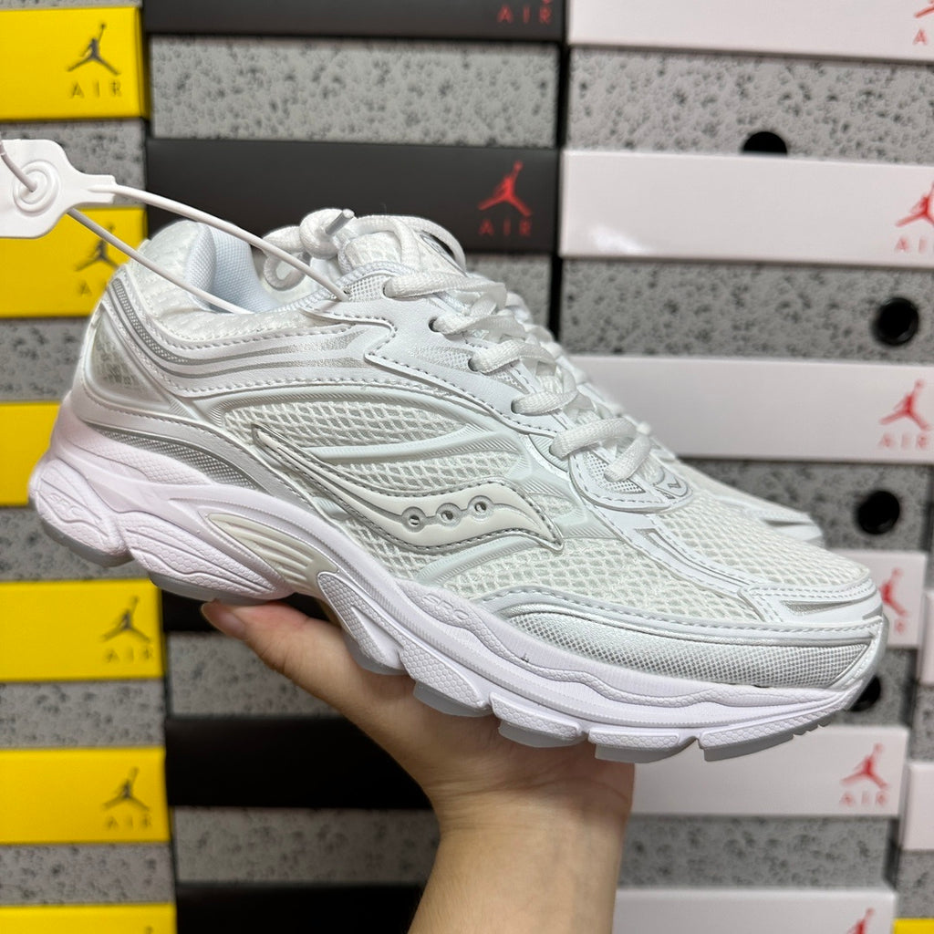 Saucony Omni 9 White