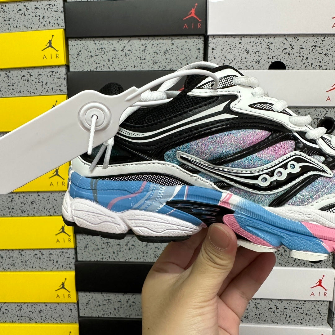 Saucony Omni 9 blue and pink