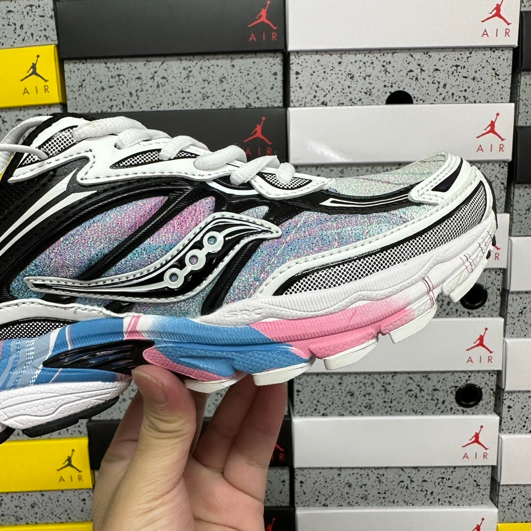 Saucony Omni 9 blue and pink