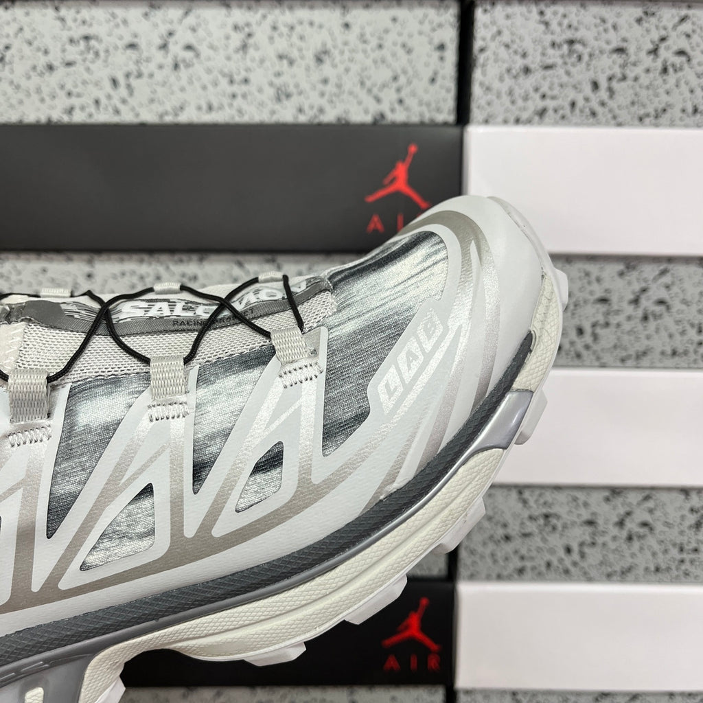 Salomon XT-6 blanc et pierre
