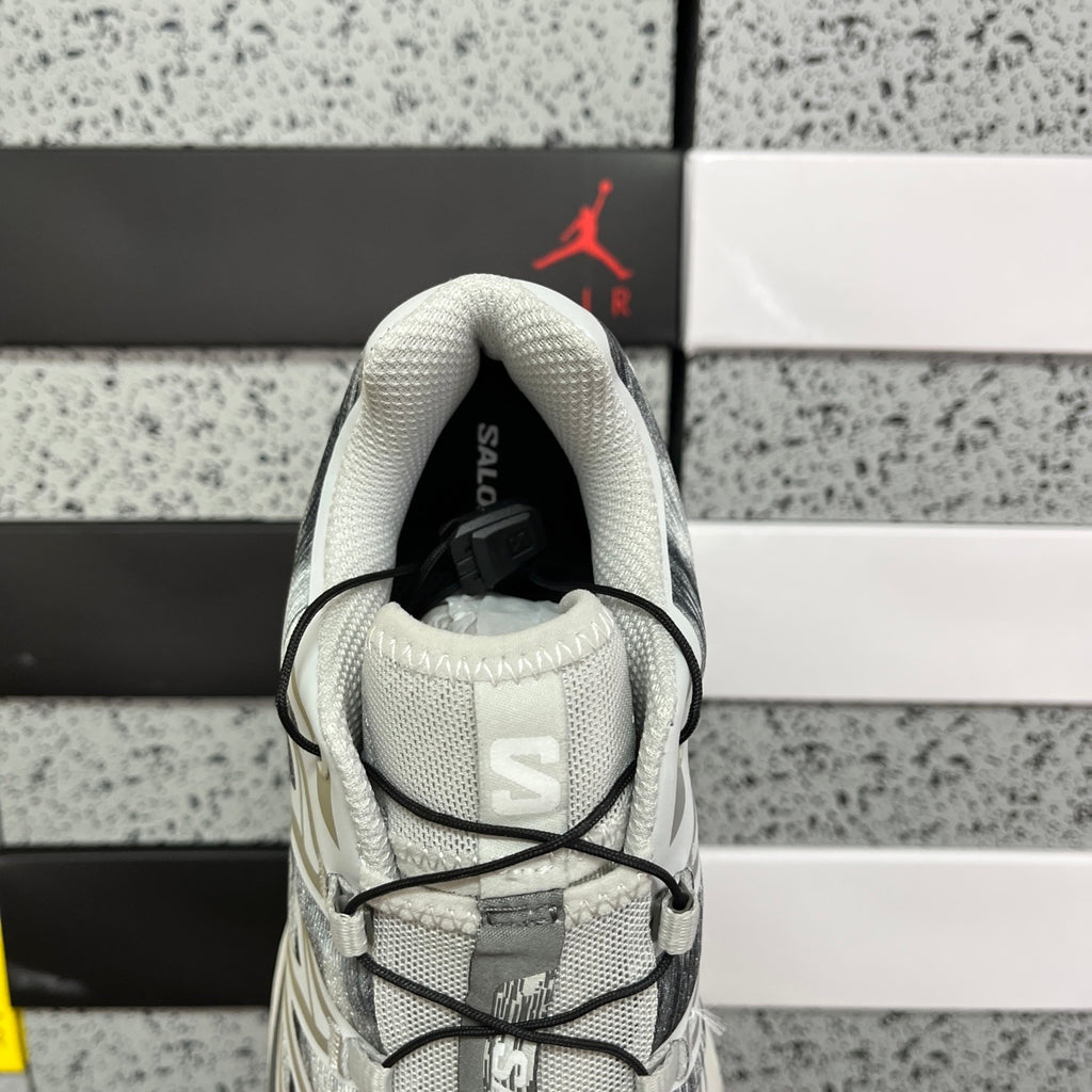 Salomon XT-6 blanc et pierre